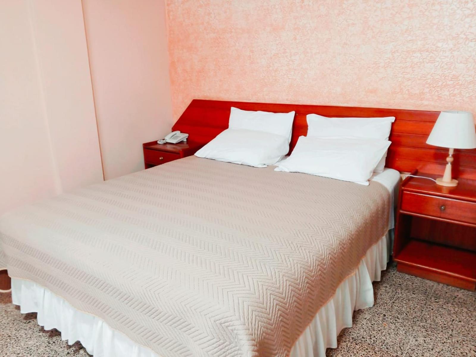 Hotel 7 Calles Santa Cruz de La Sierra Kültér fotó